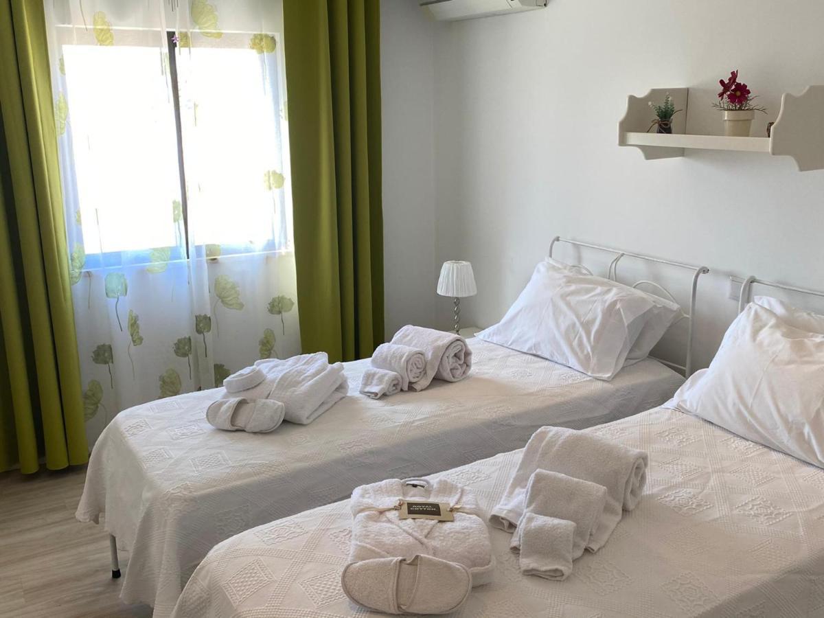 Os Reais - Apt In Front Of The Beach In Centeanes 卡武埃鲁 外观 照片