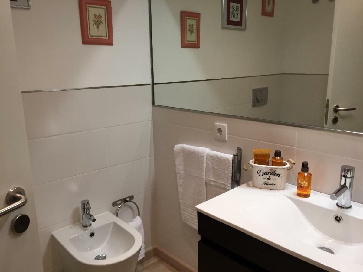 Os Reais - Apt In Front Of The Beach In Centeanes 卡武埃鲁 外观 照片